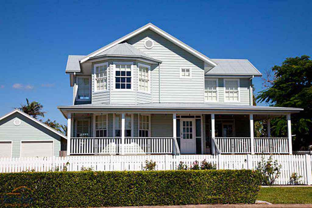 White Metal Roofing Spring Hill